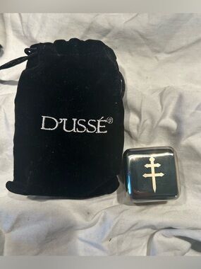 D'USSE Black Velvet Pouch with paperweight